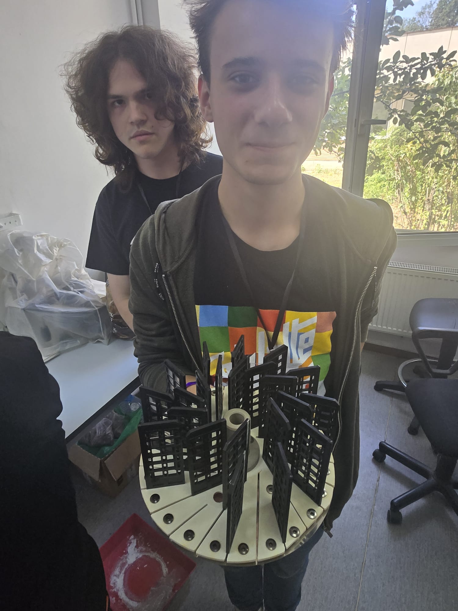 Participanti la masa rotunda - Ziua Radonului 2025