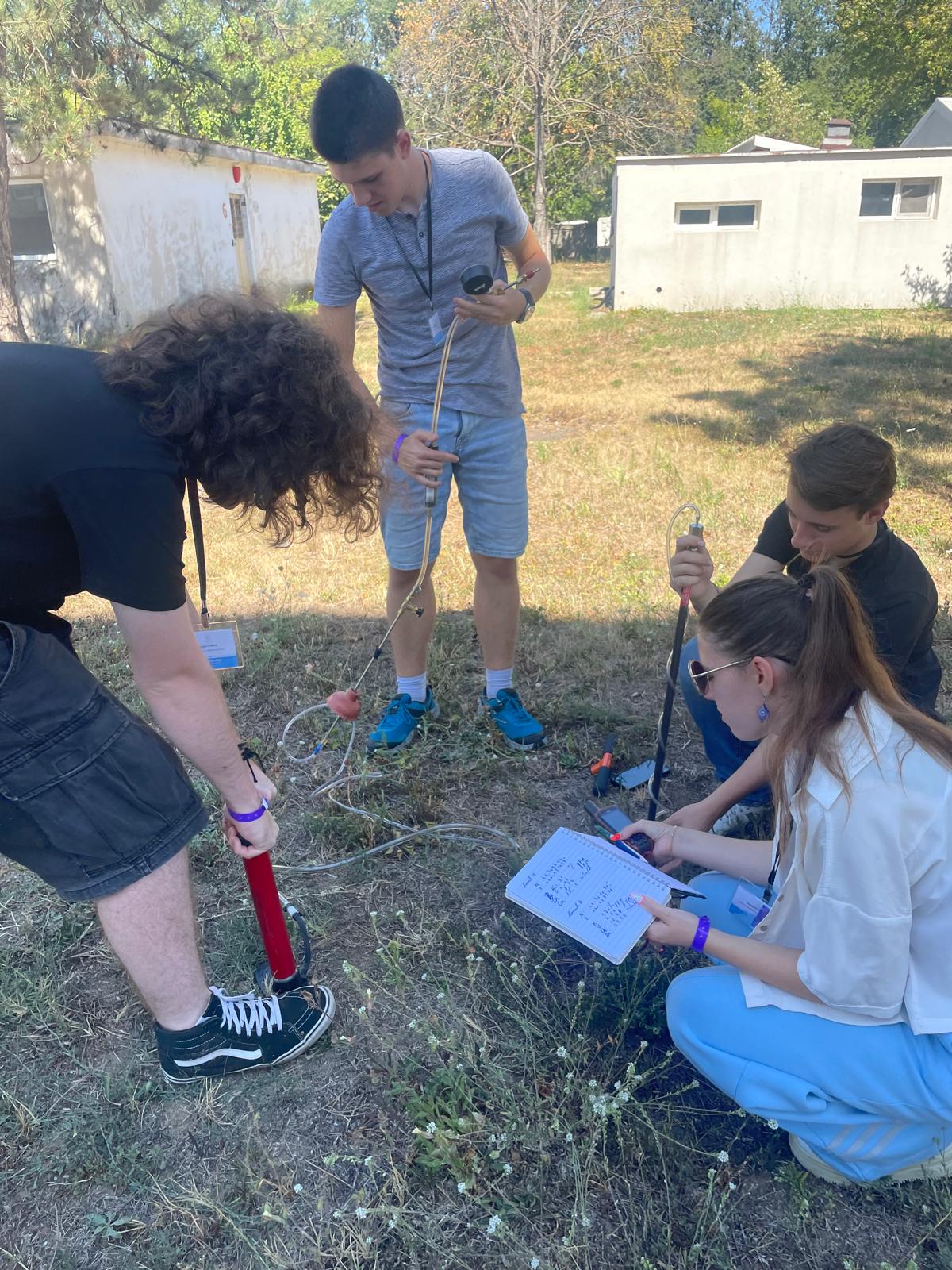 Fotografie de grup - Ziua Radonului 2025